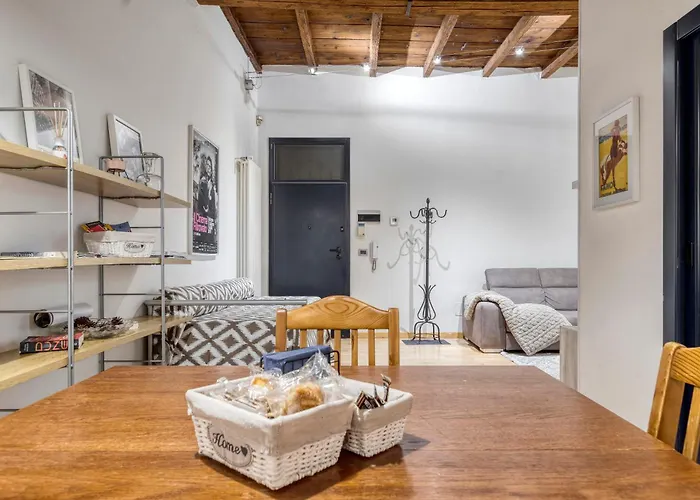 Blueshouse San Felice * Bologna